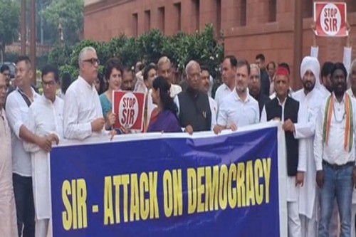 Monsoon Session: NDA protests Islamic cleric's remarks on Dimple Yadav, INDIA bloc rallies against SIR 