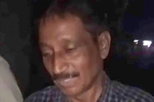 School teacher opens fire at children playing outside his house in Bengal, arrested