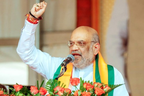 HM Shah reaches Bastar to attend Dussehra Darbar today, transfer ?606.94 Cr to women (Ld)