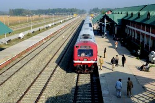 First automobile freight train successfully arrives in Kashmir