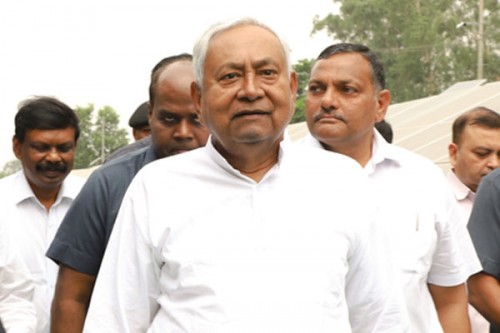 CM Nitish inspects rising Ganga water levels in Patna, directs officials to remain alert