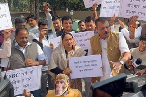 Congress stages 'monkey show' to highlight public issues in MP Assembly