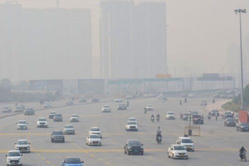 Delhi air pollution: SC seeks reports from Punjab, Haryana on stubble burning