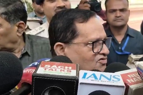 Awadhesh Narain Singh turns emotional as Nitish Kumar resigns from MLC post