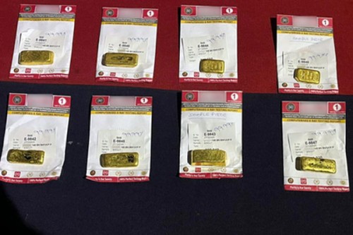 Bengal: Smuggler arrested; gold valued more than Rs 2.45 crore seized