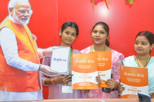 Rozgar Mela a symbol of new India's youth empowerment: Union Ministers