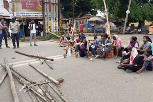 Jharkhand bandh over tribal religious sites hits normal life, roads blocked across state