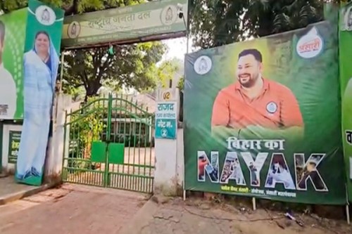 Tejashwi's 'Bihar ka Nayak' posters spark fresh political row; BJP calls Lalu family 'villain' of state