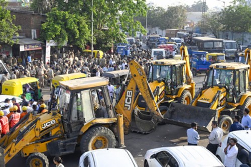 Demolition drive launched in Gujarat's Jamnagar riverfront project