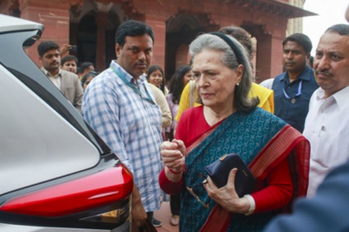 IPS officer's suicide: Sonia Gandhi slams 'biased attitude of those in power'