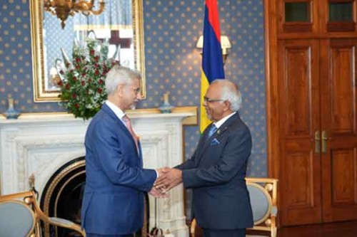 EAM Jaishankar meets Mauritius President, discusses ways to bolster bilateral ties