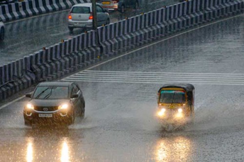 Heavy rain lashes coastal, interior Tamil Nadu for third consecutive day