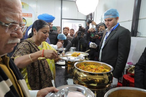 'Nutritious meals for just Rs 5', Delhi CM inaugurates 45 'Atal Canteens'
