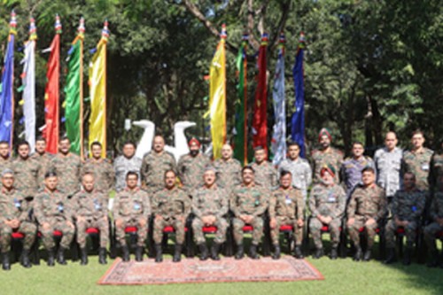 College of Defence Management chief, officers visit Trishakti Corps, forward areas