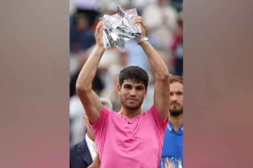 Alcaraz clinches Indian Wells title, returns to World No. 1
