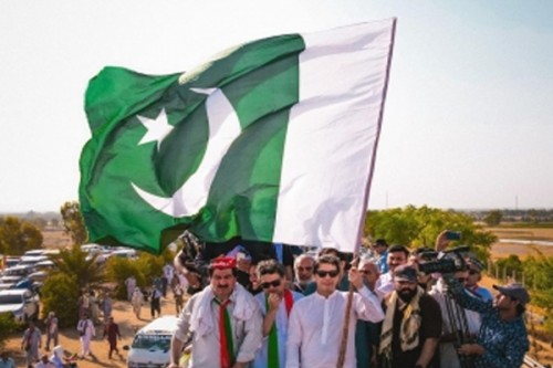 Pakistan ruling coalition hints at banning PTI
