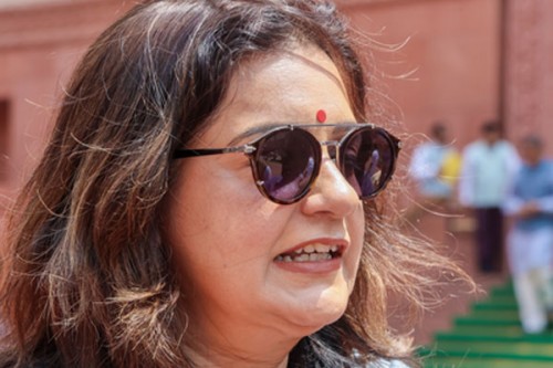 'No balance of power': Priyanka Chaturvedi on EC appointment process