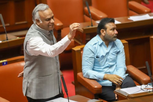 Karnataka govt mulling restricting social media access of children: Priyank Kharge