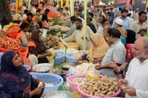 Inflation soars across Pakistan due to border conflict with Afghanistan
