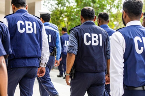 CBI arrests Srinagar EPFO official, aide for bribery