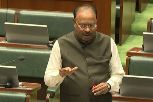 Maha govt allows transportation of excavated sand for 24 hours with valid permit