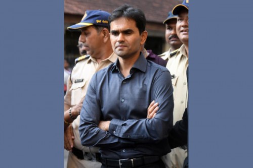 Delhi HC imposes Rs 20K cost on Centre for concealing facts in Sameer Wankhede promotion case