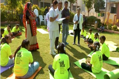 Health quizzes held in Gujarat's Sabarkantha to create awareness among adolescents