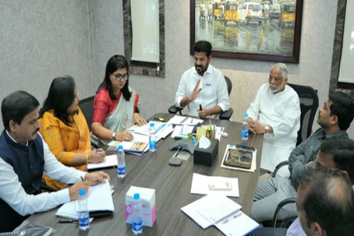 Telangana CM for preserving heritage buildings on OU campus