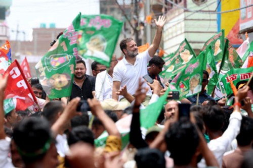 Voter Adhikar Yatra Day 2: Rahul Gandhi and Tejashwi Yadav's rally reaches Gaya