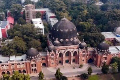 Over 100 students fall ill after food poisoning in Gujarat's MS University hostel