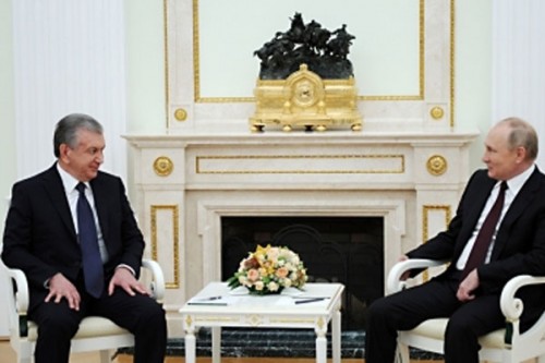 Uzbek, Russian presidents hold telephone conversation