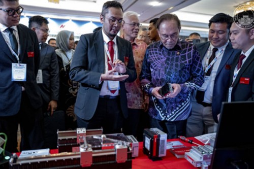Malaysian PM vows to prioritise strengthening resilience in semiconductor sector