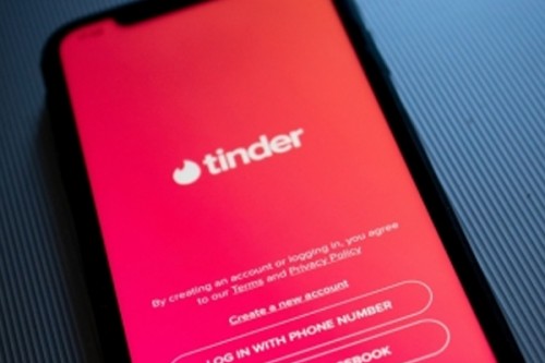 Tinder's new features to let daters specify pronouns, relationship type
