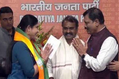 Tamil Nadu Congress MLA Vijayadharani joins BJP
