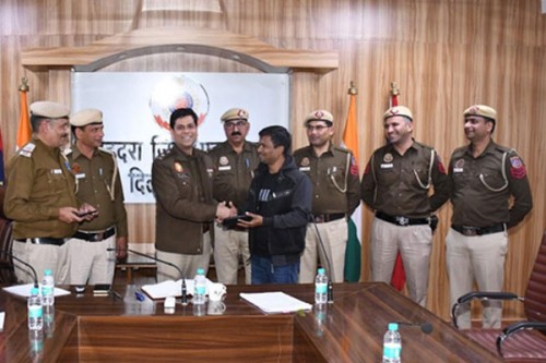 Shahdara Police recover 625 stolen phones worth Rs 1 crore under 'Operation Vishwas-2025'