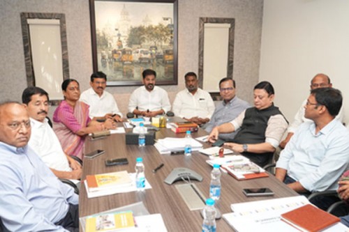 Telangana CM reviews Medaram works ahead of tribal fair