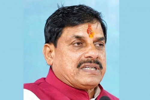 MP CM slams Rahul Gandhi for his 'surrender' remarks against PM Modi