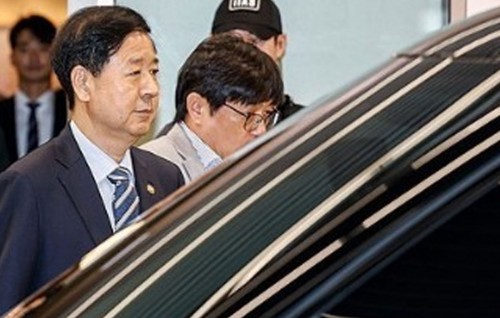 South Korea-US '2+2' trade talks postponed due to Bessent's urgent schedule: finance ministry