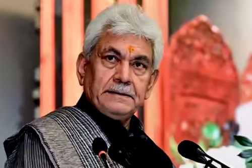 J&K LG visits Nowgam accidental blast injured in Srinagar hospital