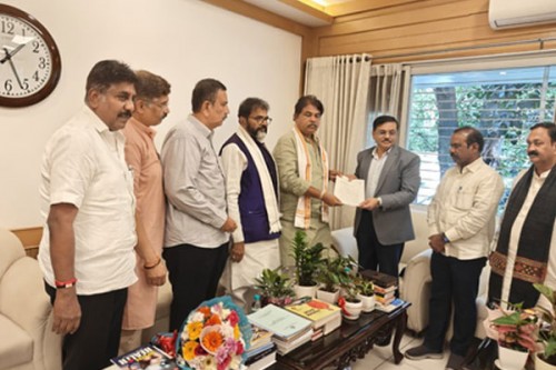 BJP delegation meets Karnataka DGP over Ballari violence issue; seeks protection for party MLAs