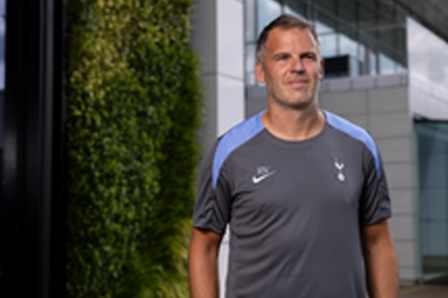 Tottenham extend head coach Robert Vilahamn's contract till 2027