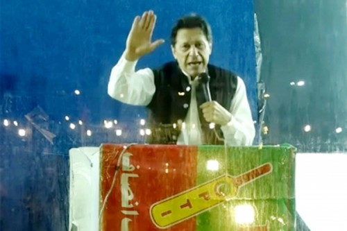 Pakistan government struggles to counter Imran within limits of law