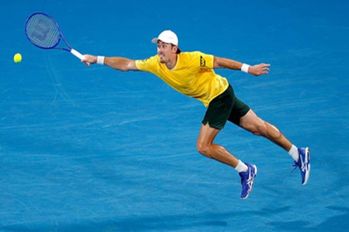 United Cup: De Minaur, Swiatek win as Poland on verge of quarterfinals