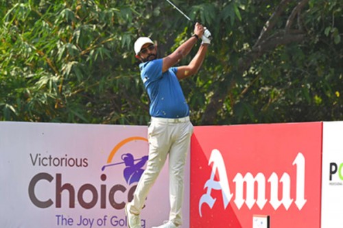 Jaipur Open 2025: Yuvraj Sandhu fires 66 to establish three-shot lead after round three