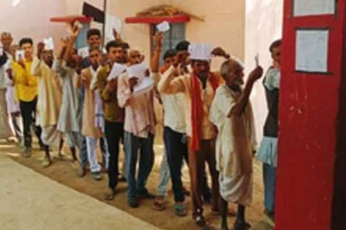 MP: Over 5L first-time voters to exercise franchise in phase 3 of LS polls
