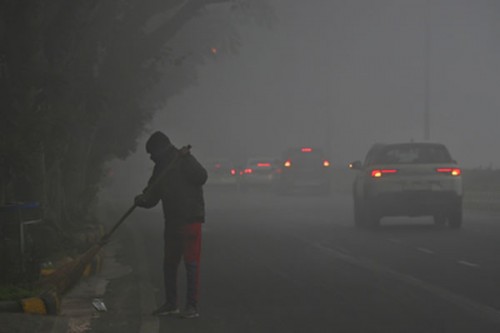 Kolkata Municipal Corporation tries to check rising air pollution, environmentalists say 'measures not enough'