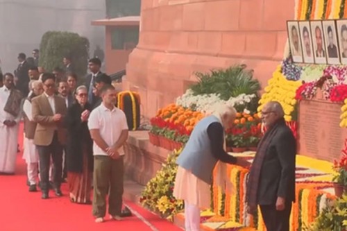 PM Modi, MPs pay tributes to security personnel killed in 2001 Parliament terror attack