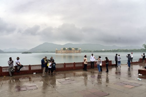 Rajasthan MeT Department issues orange, yellow alerts warning of rain, thunderstorms