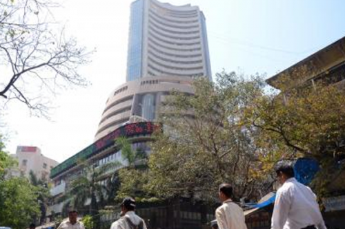 Sensex closes lower, midcap and smallcap outshine largecap stocks
