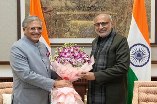 CEC Gyanesh Kumar meets Vice President Radhakrishnan